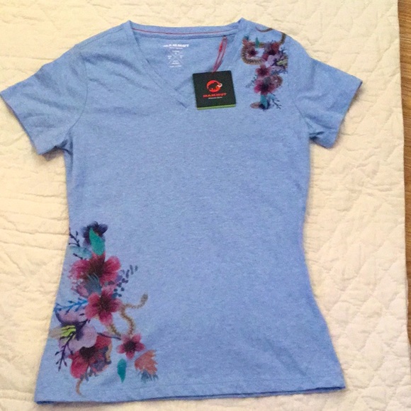 Mammut Tops - Brand New Mammut T-Shirt